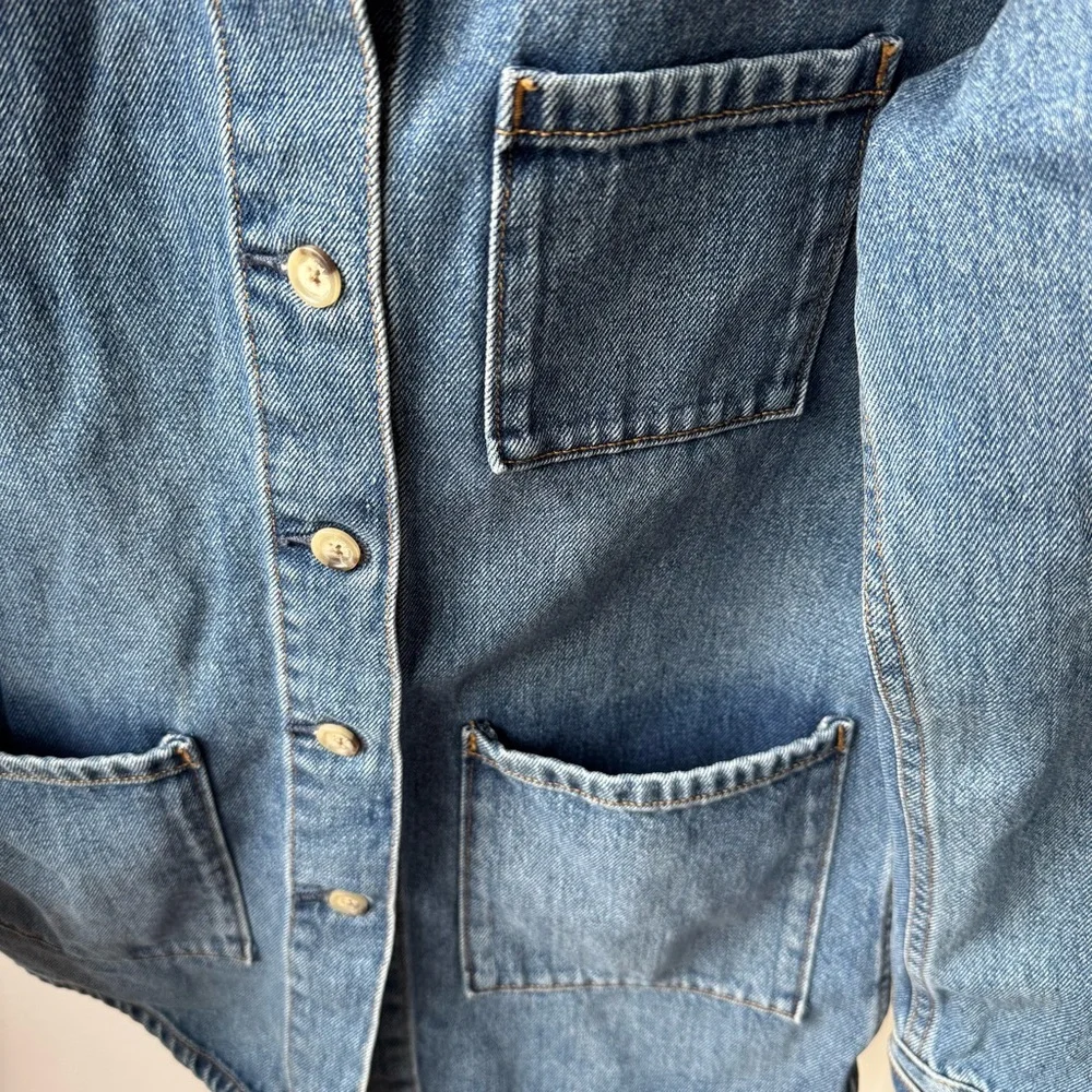 Aritzia Wilfred Free Abigail Shacket - Picture 3 of 7